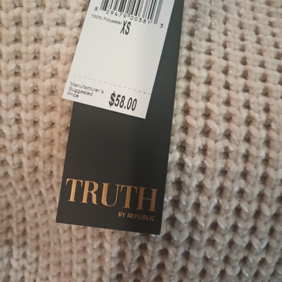 Brand new Sweater from Truth brand - Picture 3 of 3